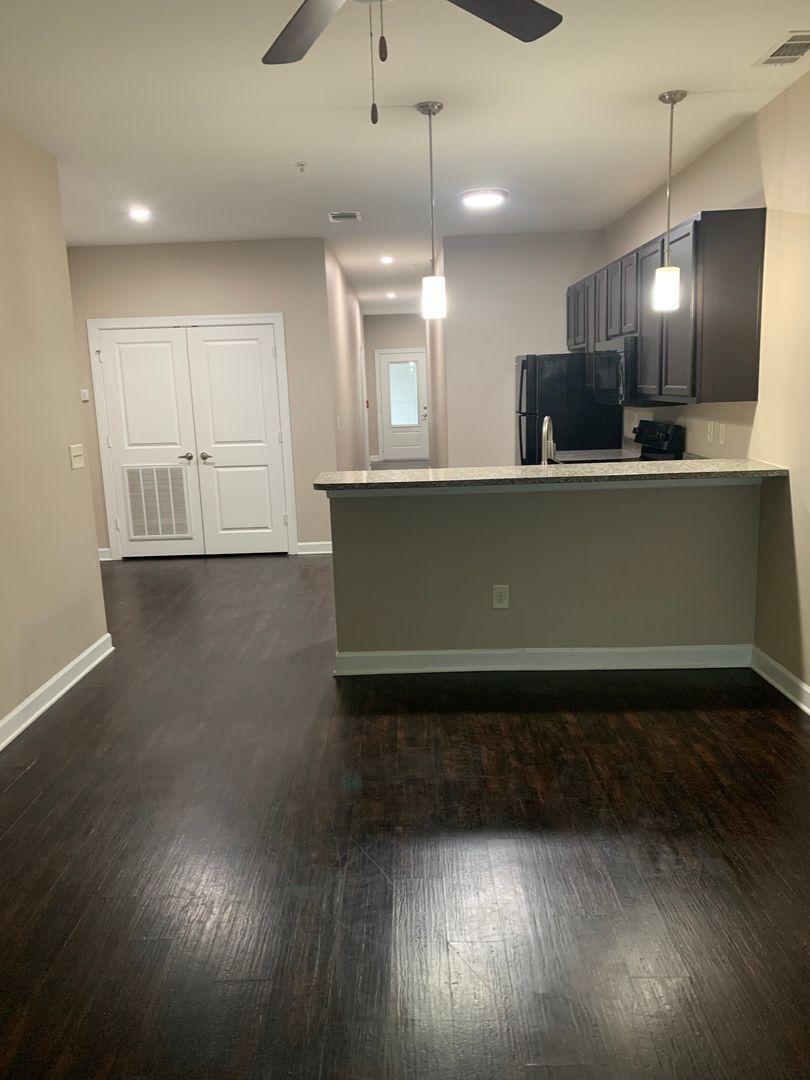 2202 Abbey Glen Lane, A112 — photo 1 of 16