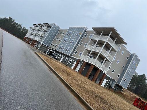 Two Bed, two bath RENT SPECIAL $1175/mo with waived app fee & $250 utility bundle.